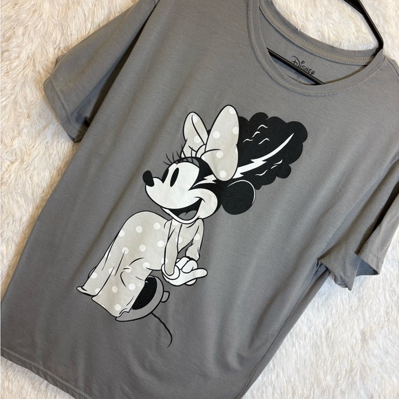 🖤 Disney Minnie Mouse Frankenstein’s Bride Graphic Tee – Size XL 🖤 - Picture 3 of 10
